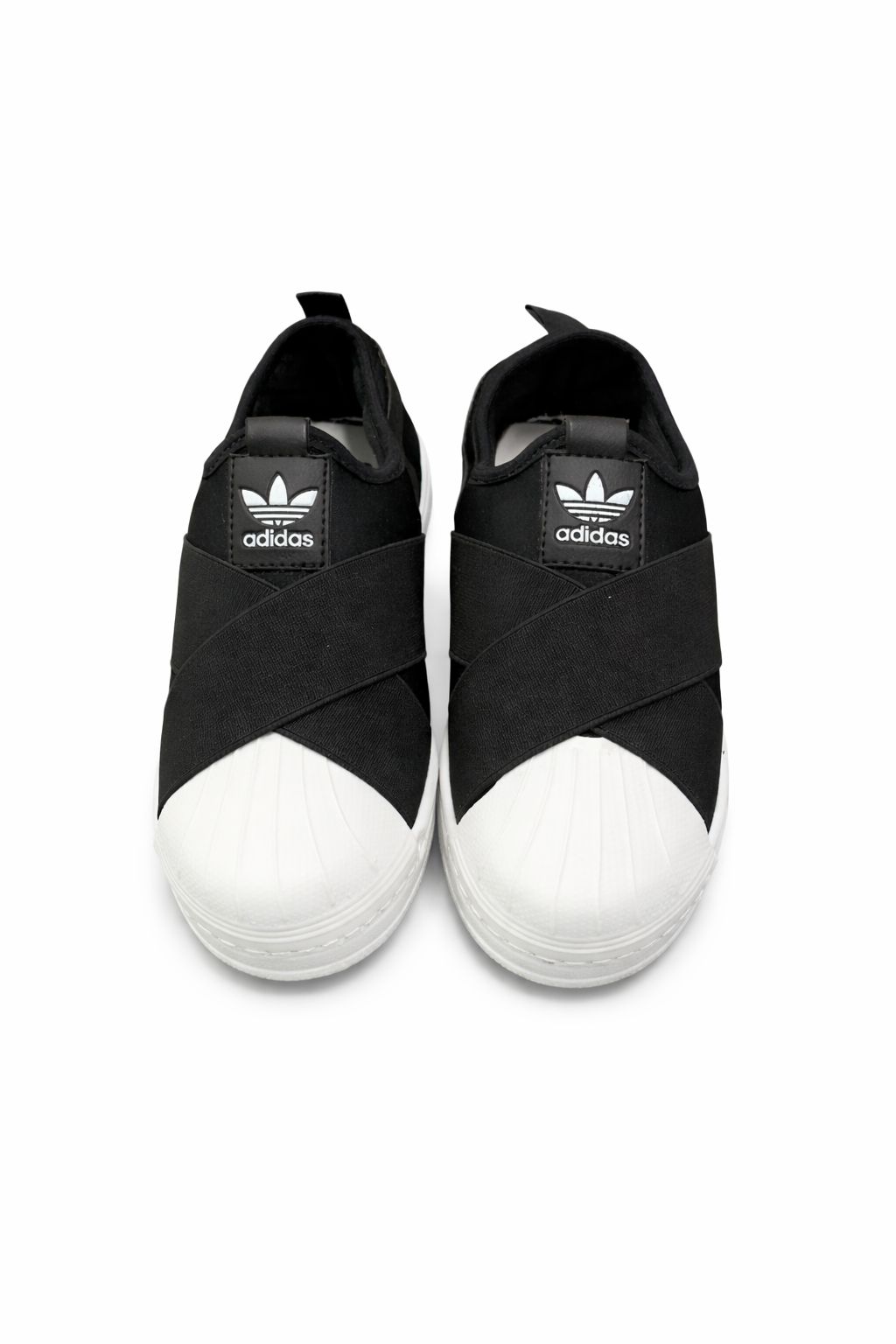 Adidas Slip On preto e branco