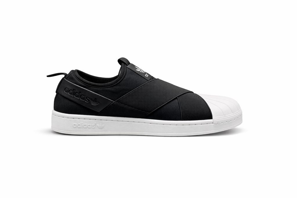Adidas Slip On preto e branco