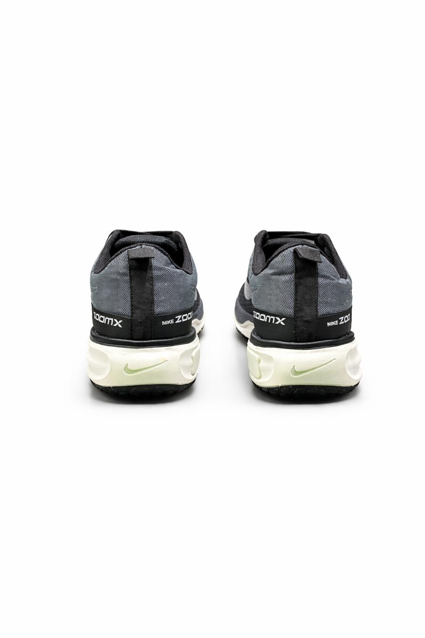 Nike Zoomx Invencible Preto Branco
